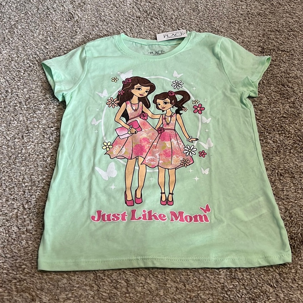 NWT youth size 7/8 children’s place t-shirt